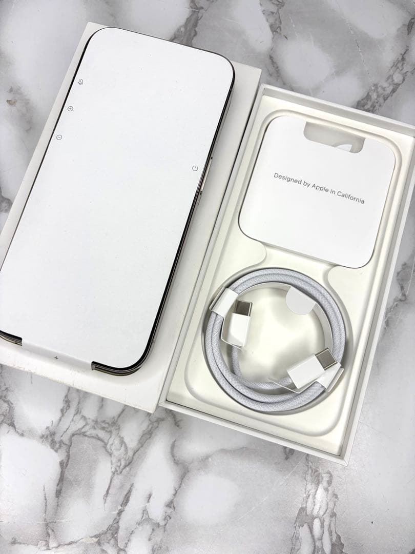 【美品】Apple iPhone 15 Pro 128 ナチュラルチタニウム