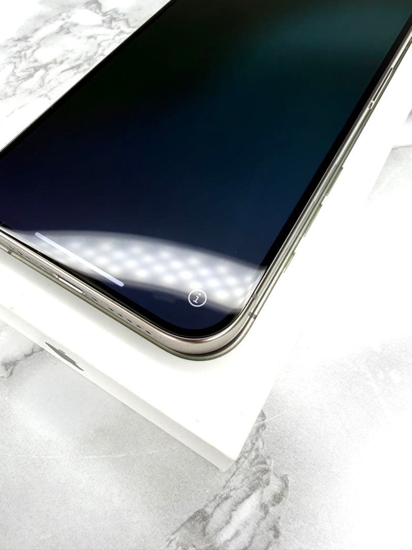 【美品】Apple iPhone 15 Pro 128 ナチュラルチタニウム