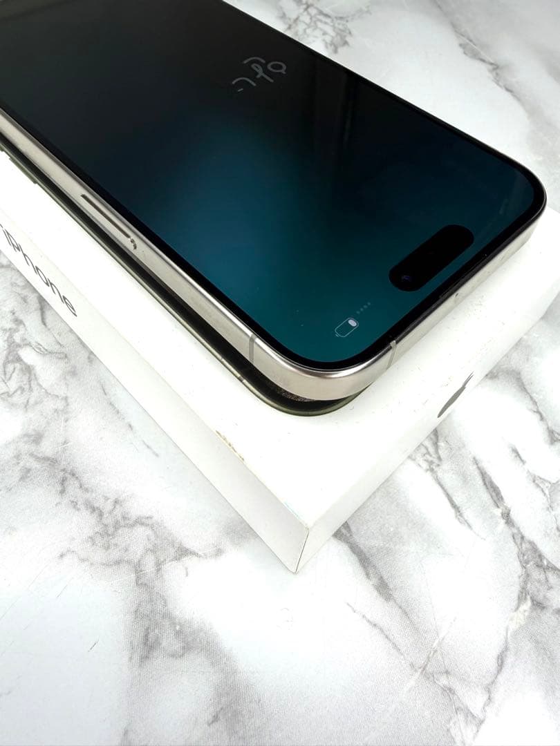 【美品】Apple iPhone 15 Pro 128 ナチュラルチタニウム