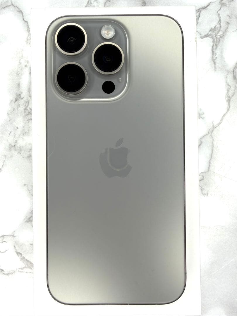 【美品】Apple iPhone 15 Pro 128 ナチュラルチタニウム