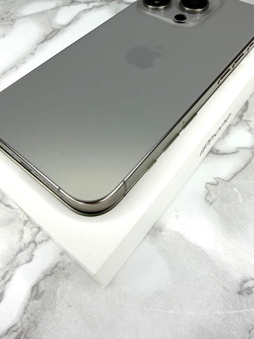 【美品】Apple iPhone 15 Pro 128 ナチュラルチタニウム