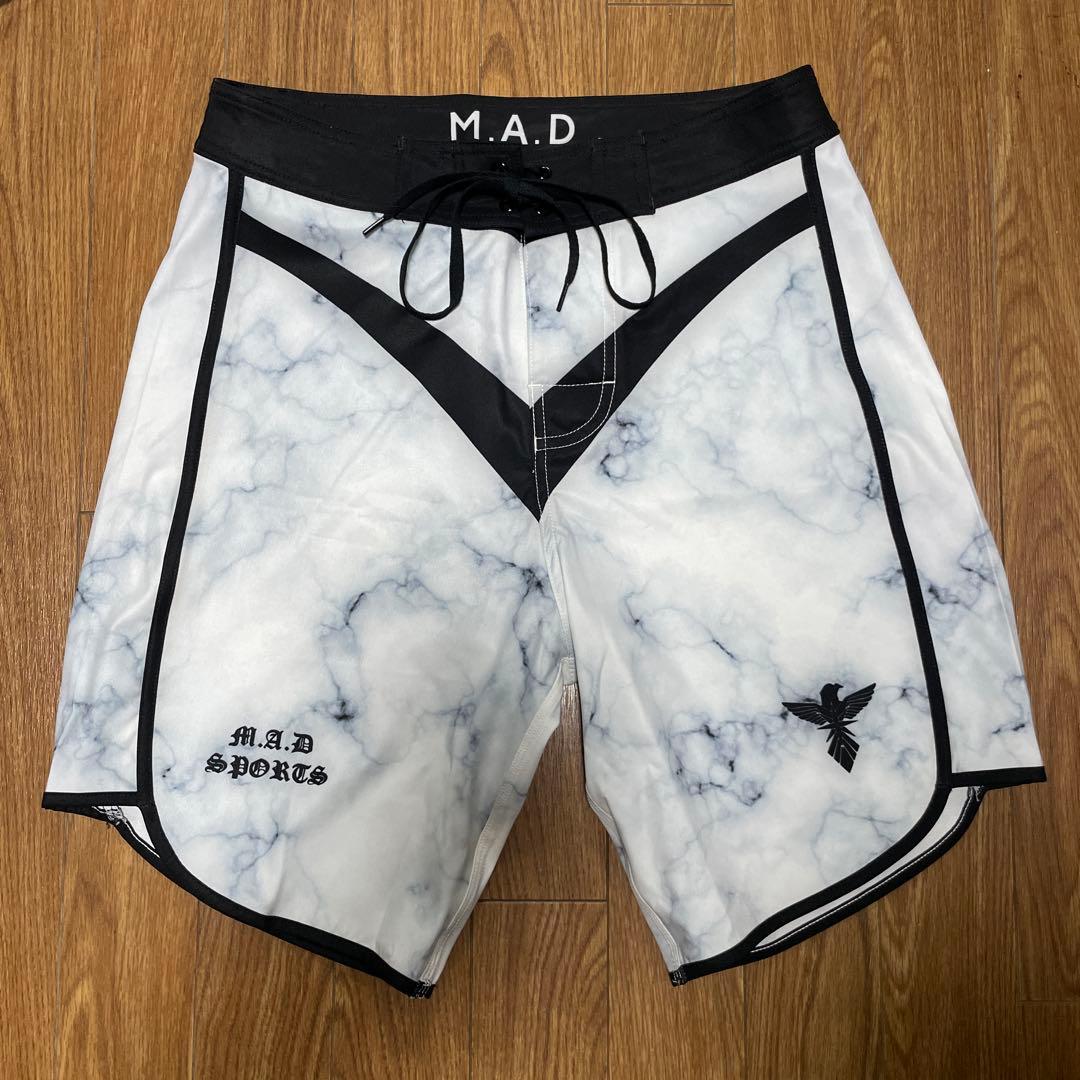 M.A.D SPORTS　サーフパンツ　フィジーク（サイズ30)