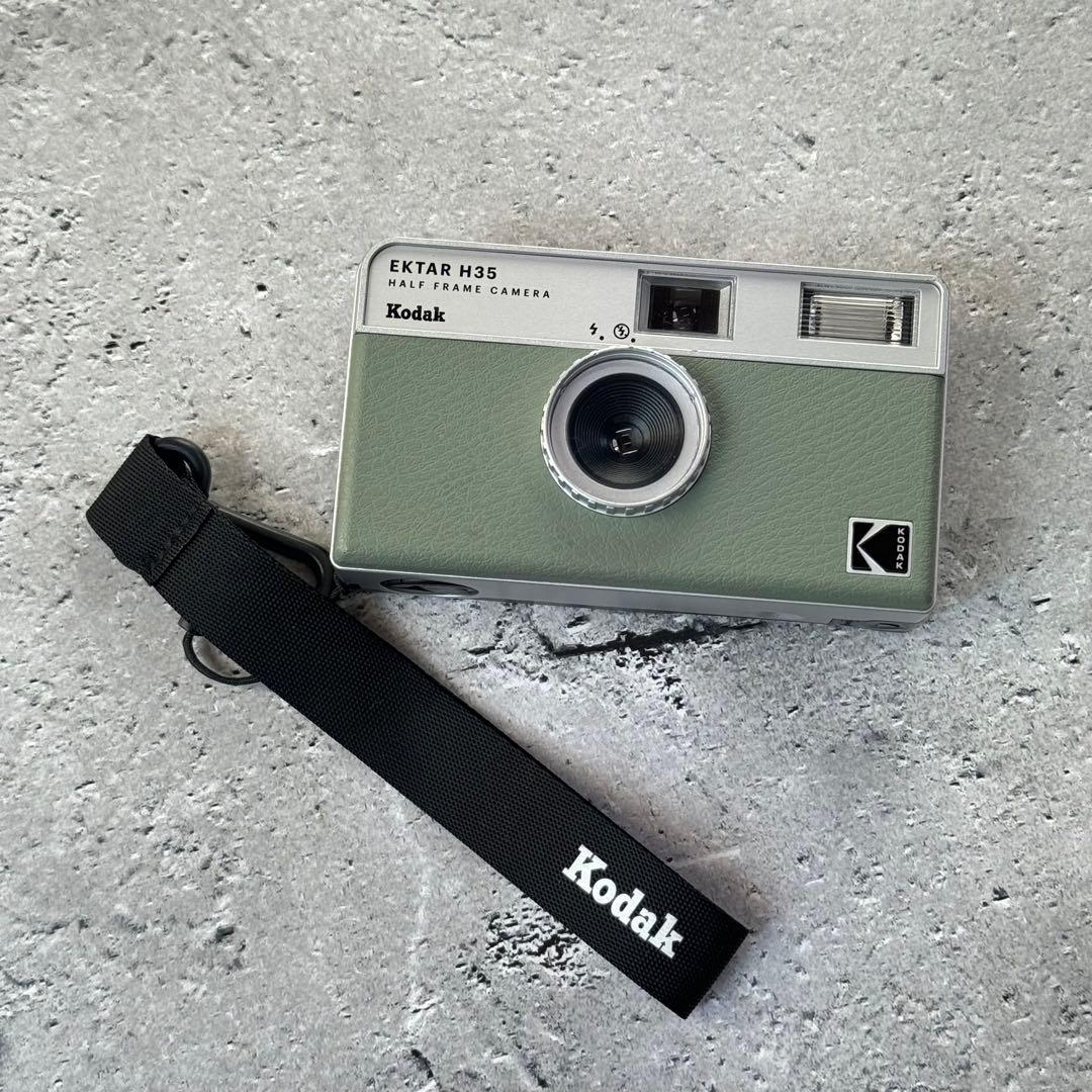 Kodak　フィルムカメラ　EKTAR H35 期限切れフィルム4本付き