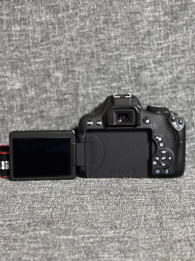 デジタルカメラ Canon EOS Kiss X8i + Sigma 17-50mm F2.8