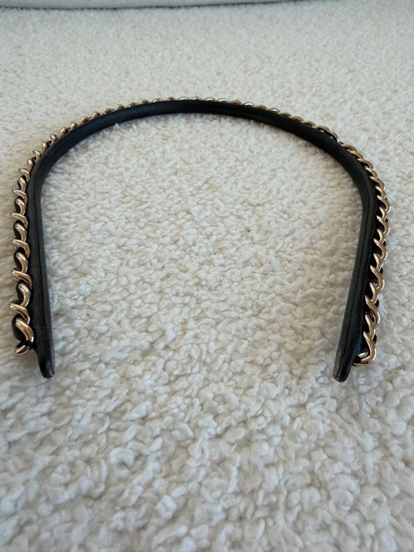 Chanel ココマークチェーンカチューシャ