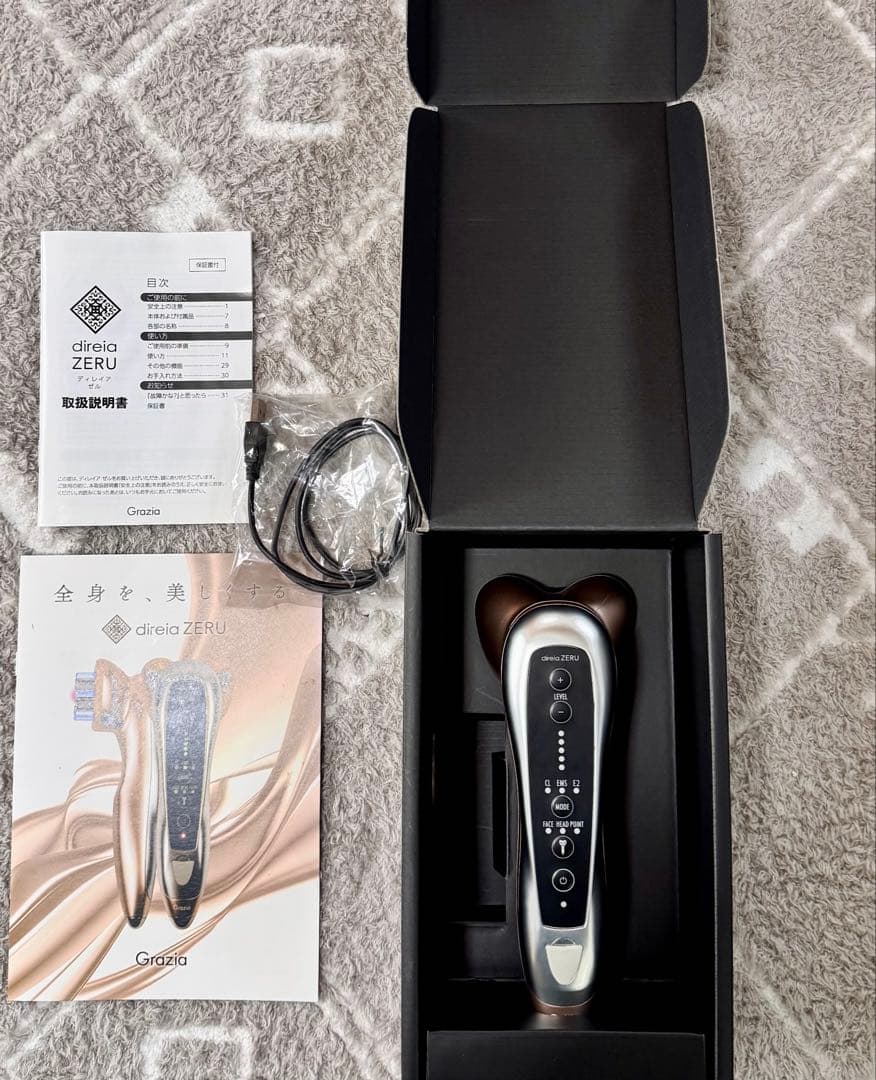 direia ZERU 美顔器 LEDライト付き