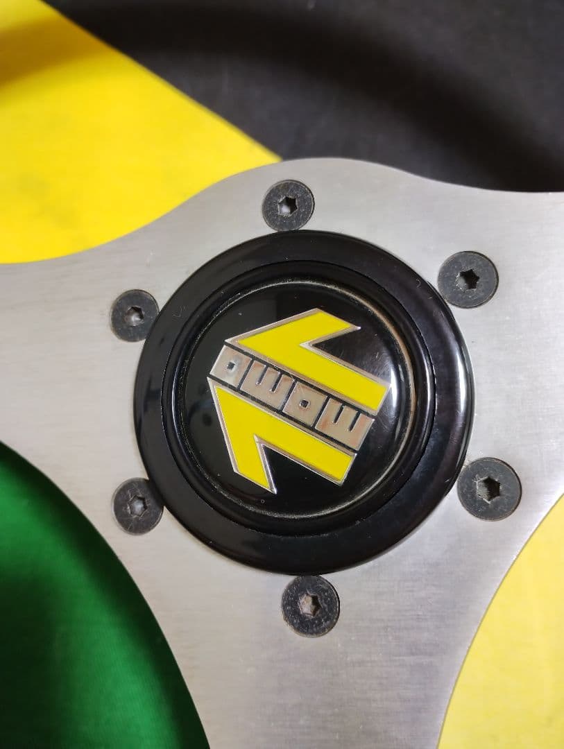 h*u様 momo　ステアリング