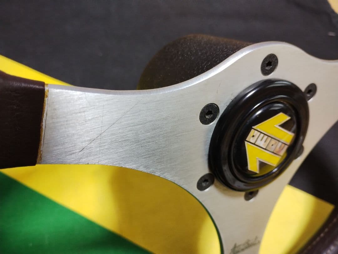 h*u様 momo　ステアリング