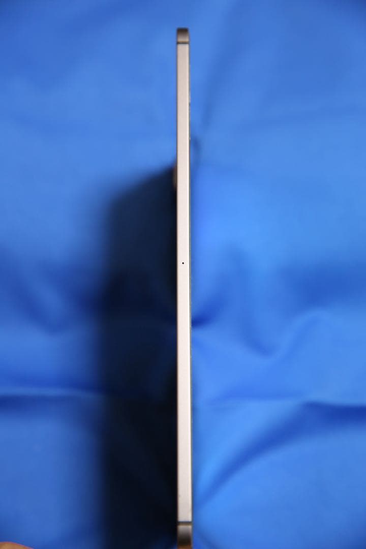 iPad Pro 11インチ 第2世代 Wi-Fi ＋ セルラー 256GB