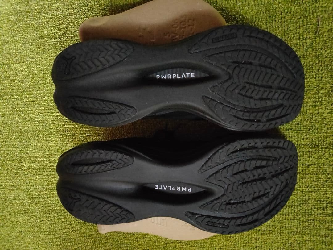 Puma ディヴィエイトニトロ3 ワイド 28、0cm