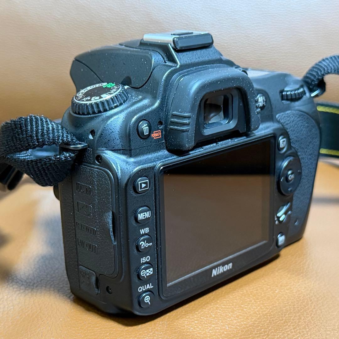Nikon D90 デジタル一眼レフカメラ 本体　※オマケ付き