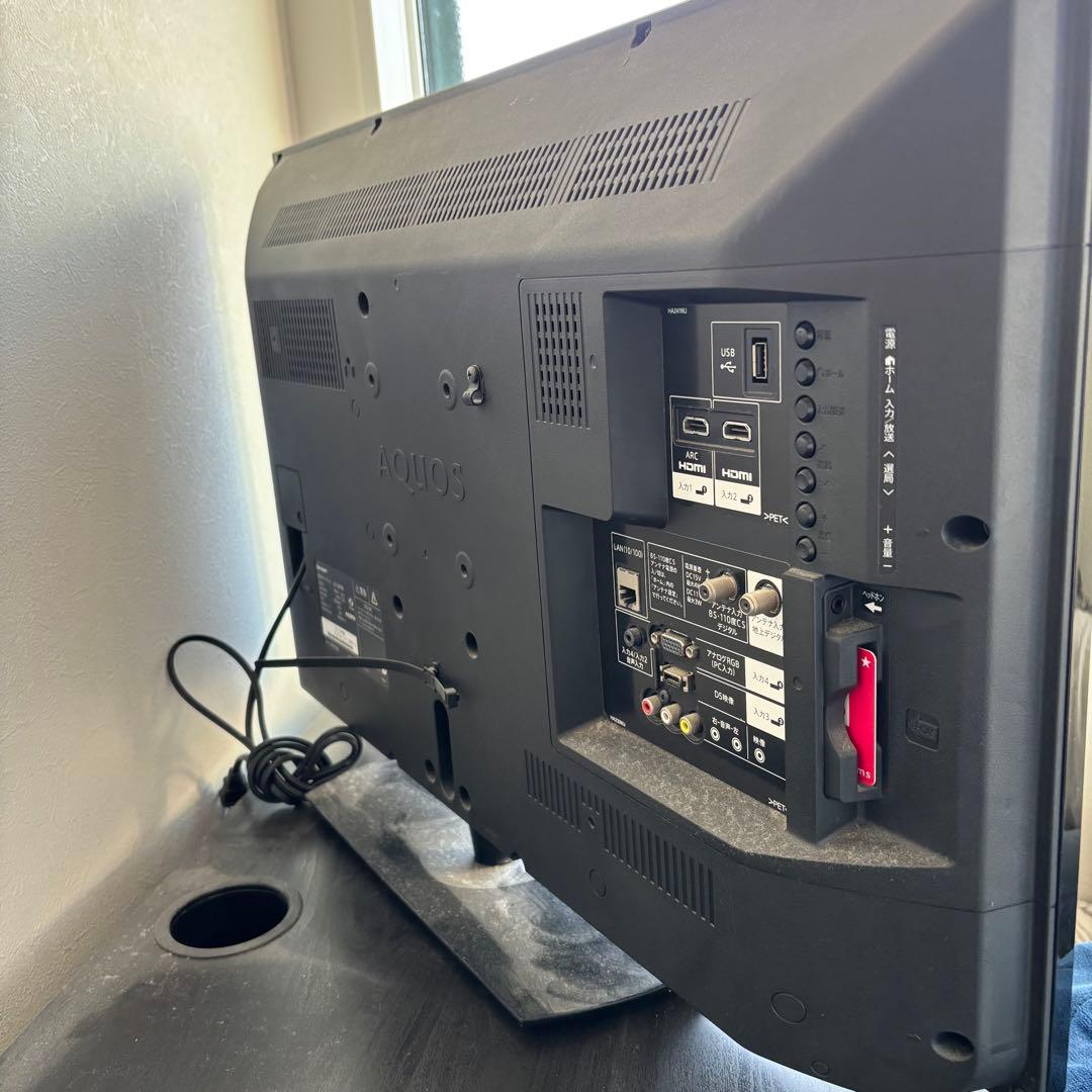 SHARP　AQUOS　32型テレビ