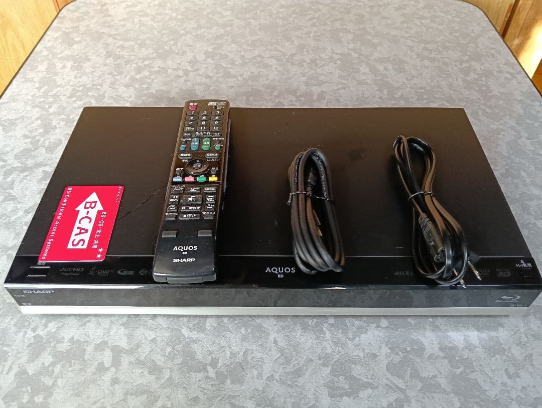 SHARP　2番組同時録画可能　シャープ ブルーレイレコーダー　BD-W570