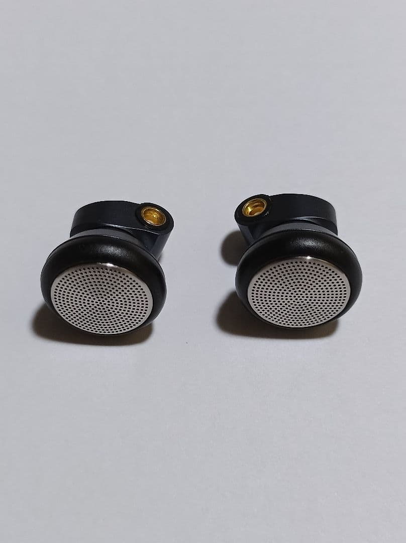 イヤホン YINCROW RW-3000