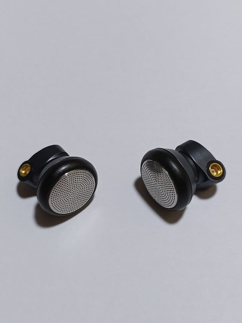 イヤホン YINCROW RW-3000