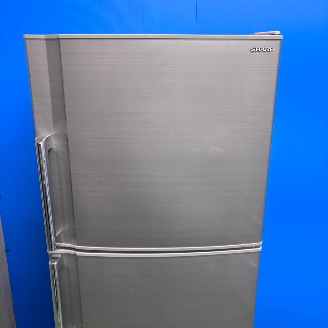 570 シャープ　中型冷蔵庫　200L強　格安　小型　一人暮らし　同棲