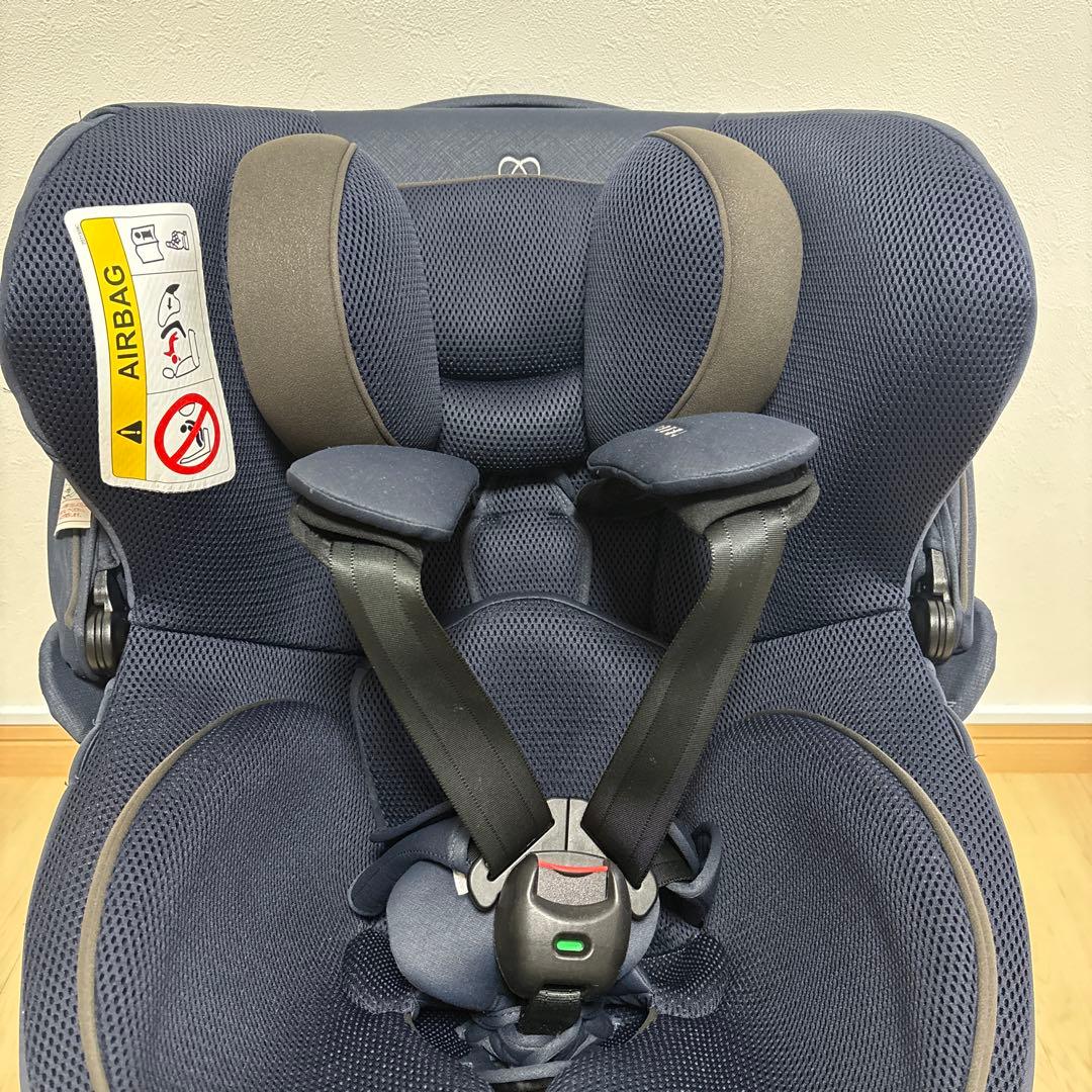【美品 数回使用】エールベベ クルット5i グランス ISOFIX 新生児