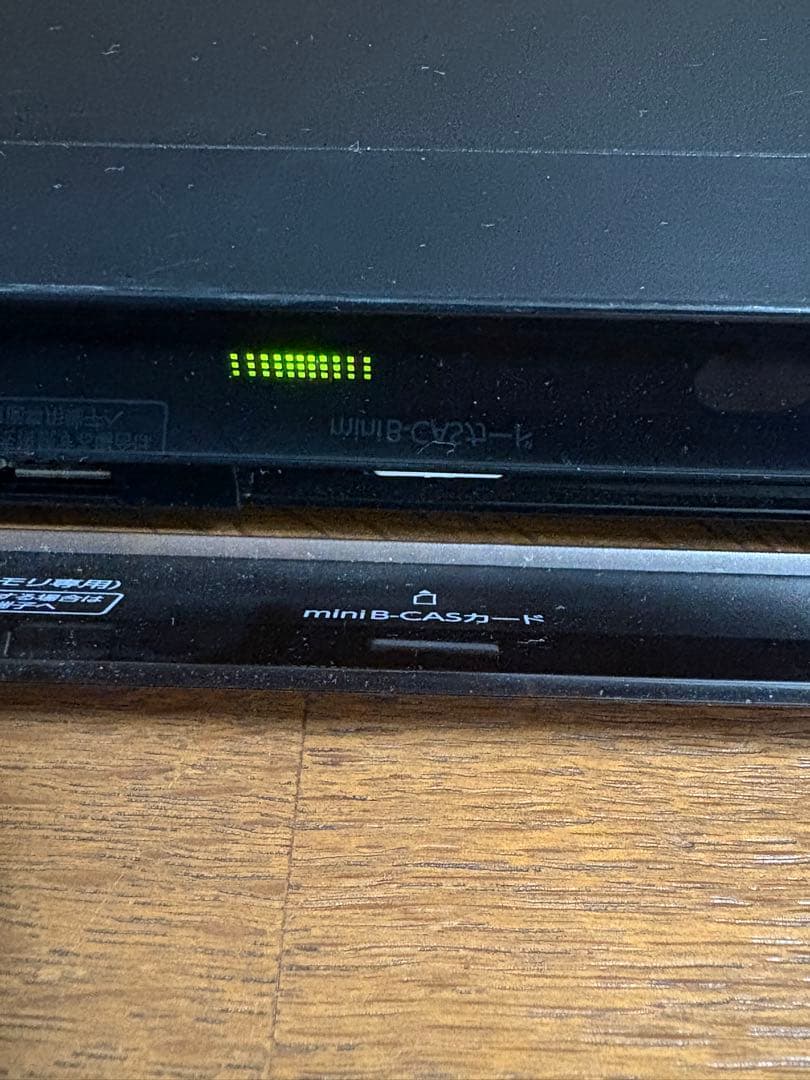 東芝HDD＆ブルーレイディスクレコーダー　DBR-W1007