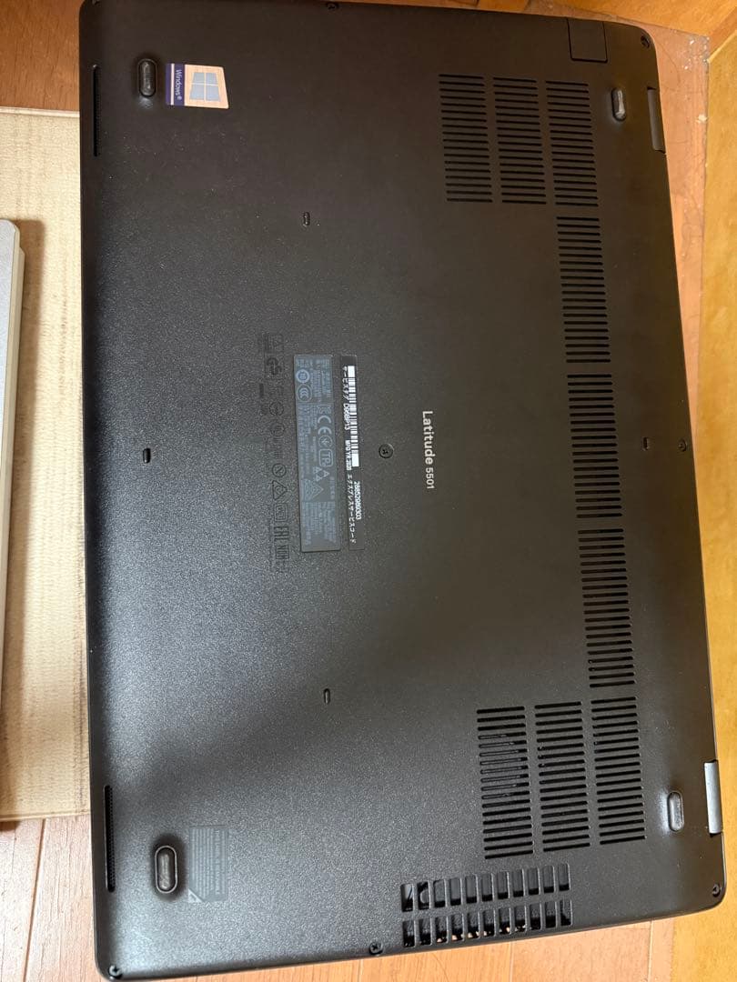 Dell i7 第9世代 9850H Latitude5501 SSD 512G