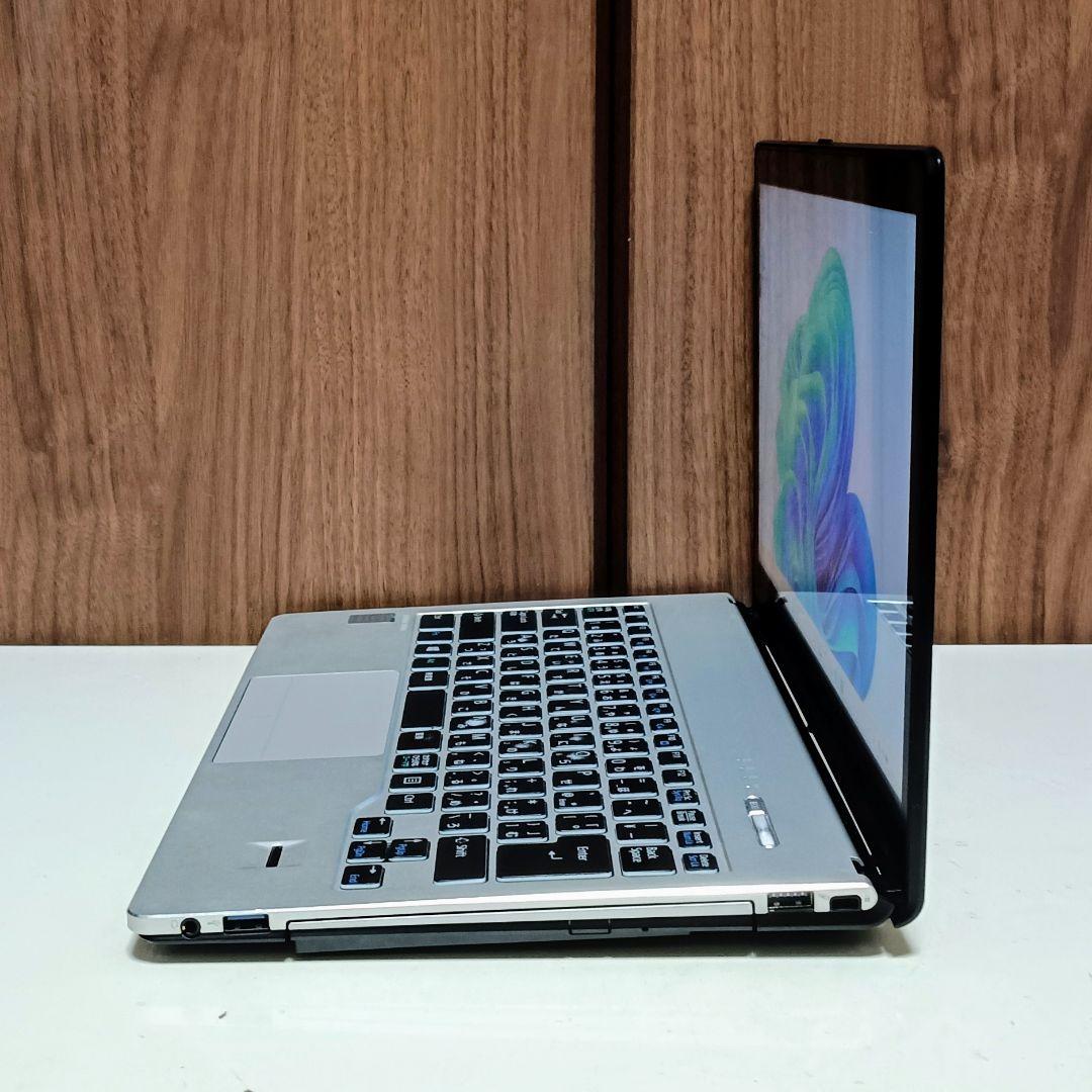 FUJITSU LIFEBOOK Corei5 メモリ10GB SSD512GB