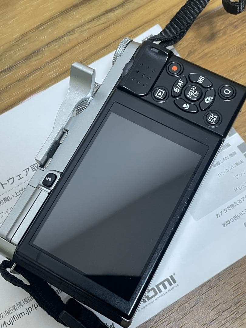 FUJIFILM デジタルカメラ　X-A1 セット　バッテリー3個　動作確認済み