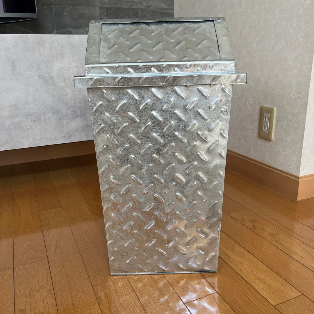 アルミゴミ箱　トラッシュボックス　オシャレ