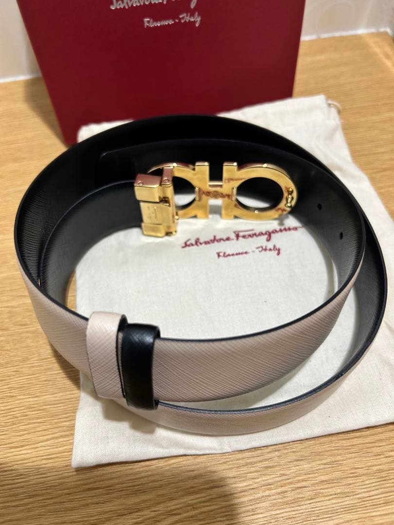 Salvatore Ferragamo レザーベルト　リバーシブル　フェラガモ