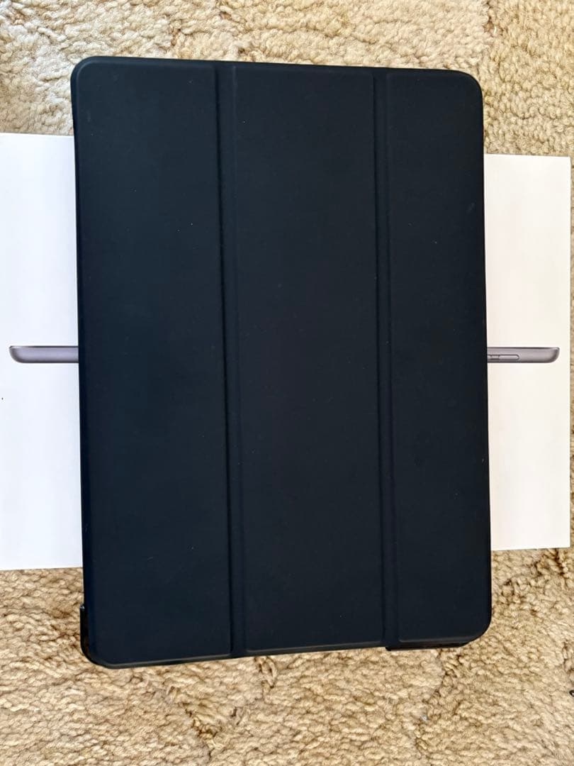 iPad 10.2インチ 第8世代 Wi-Fi ゴード 32GB