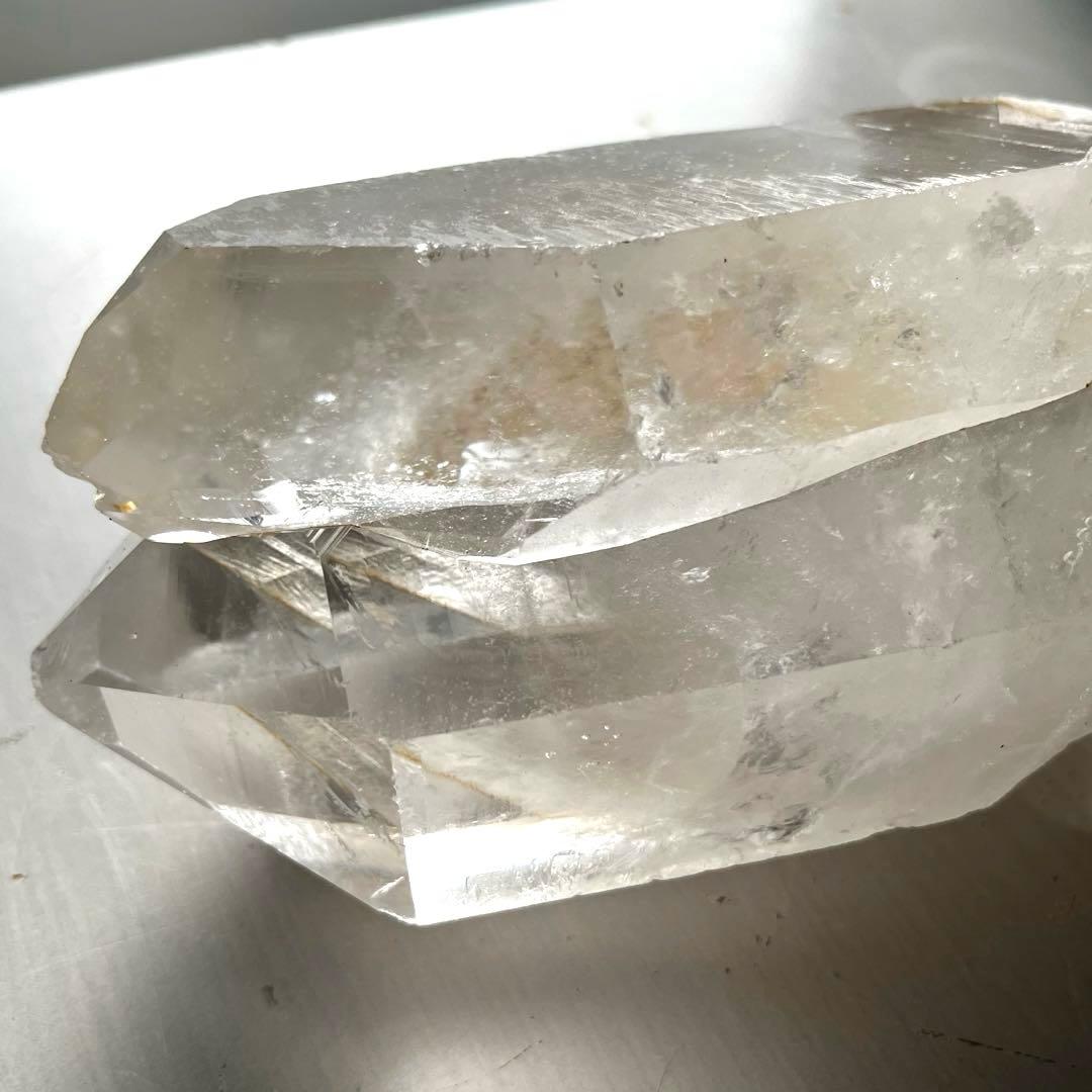 天然石　原石　大型水晶ポイント　2030g パワーストーン