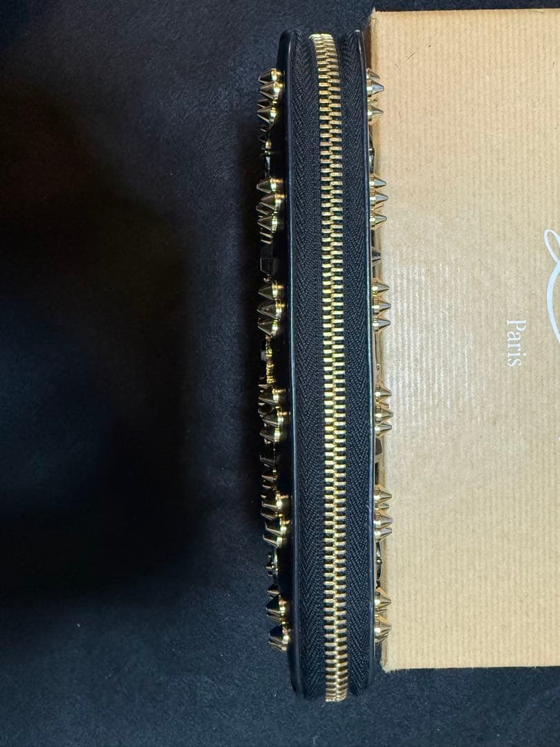 クリスチャンルブタン 長財布 パネトーネ ラウンド レザー ブラック