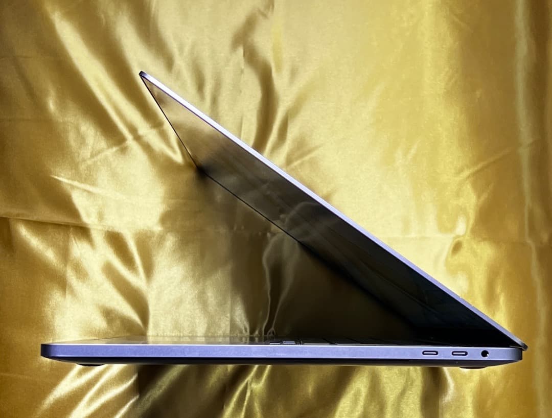 美品♪〜MacBook Pro 16-inch【WindowsもOfficeも】