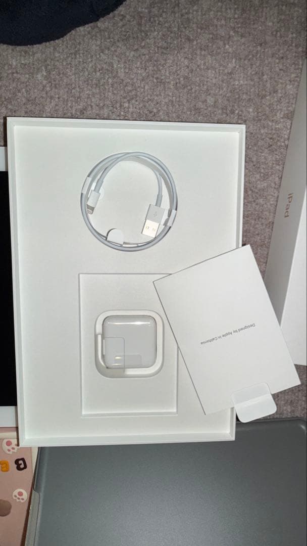 iPad 第7世代 32GB Wi-Fiモデル ピンク　美品・コード＆ケース付