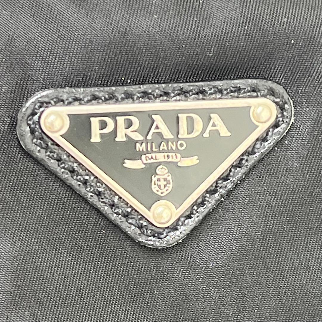 美品✨PRADA プラダ　ナイロン ショルダーバッグ　三角プレート　白タグあり