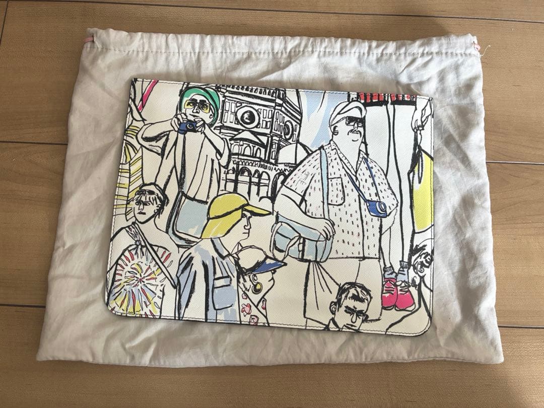 【新品同様】エミリオプッチ クラッチ　レア柄