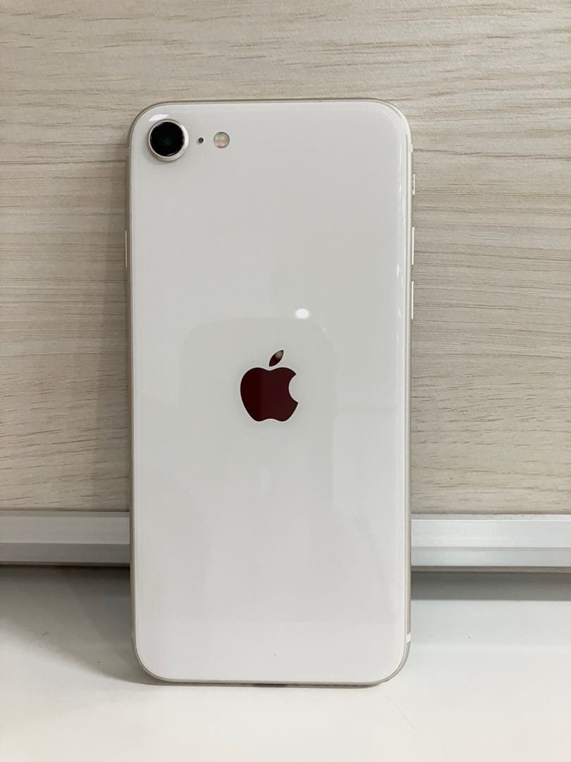 iPhoneSE(第3世代)64GB スターライト　美品