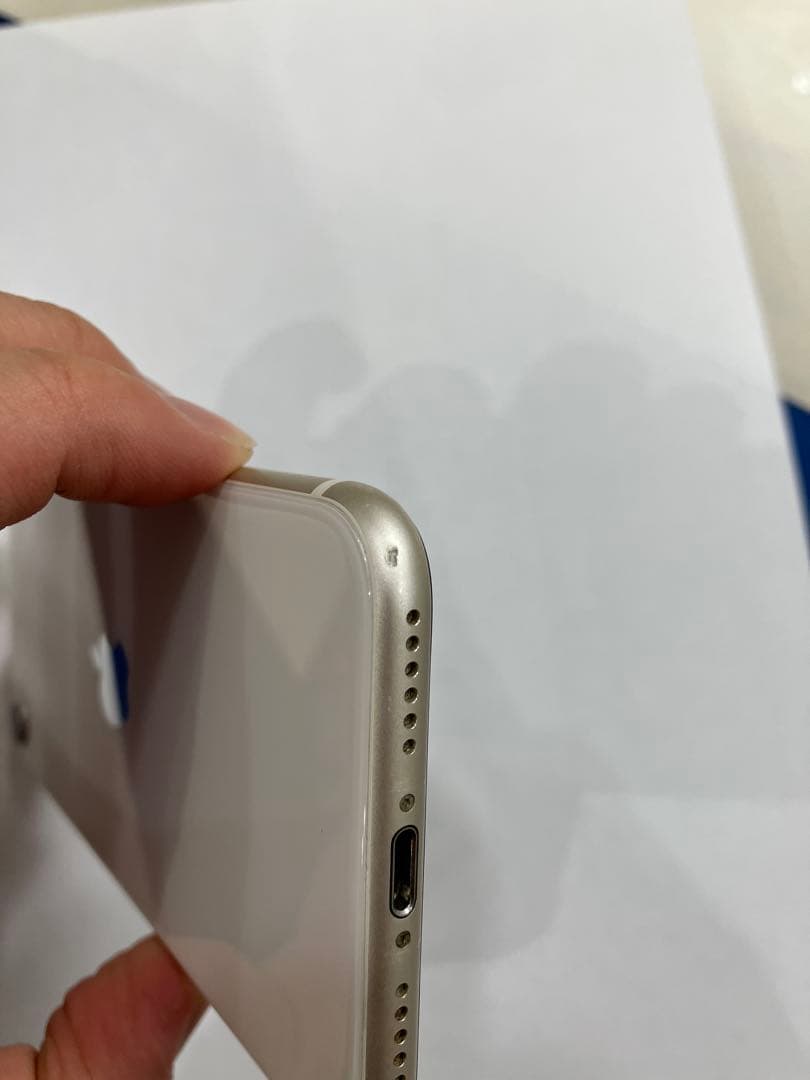 iPhoneSE(第3世代)64GB スターライト　美品