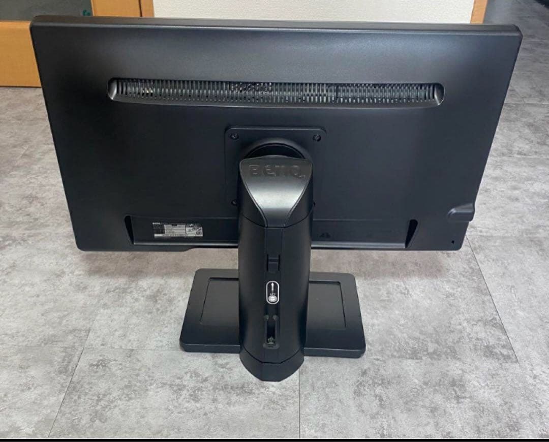 ゲーミングモニター　BenQ XL2411T 144hz