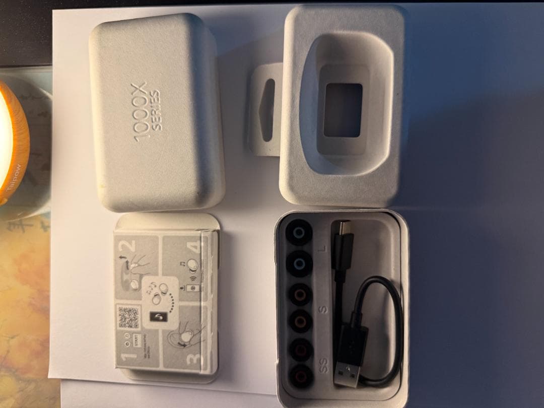 ソニー　ワイヤレスイヤホン　WF-1000XM5 ブラック