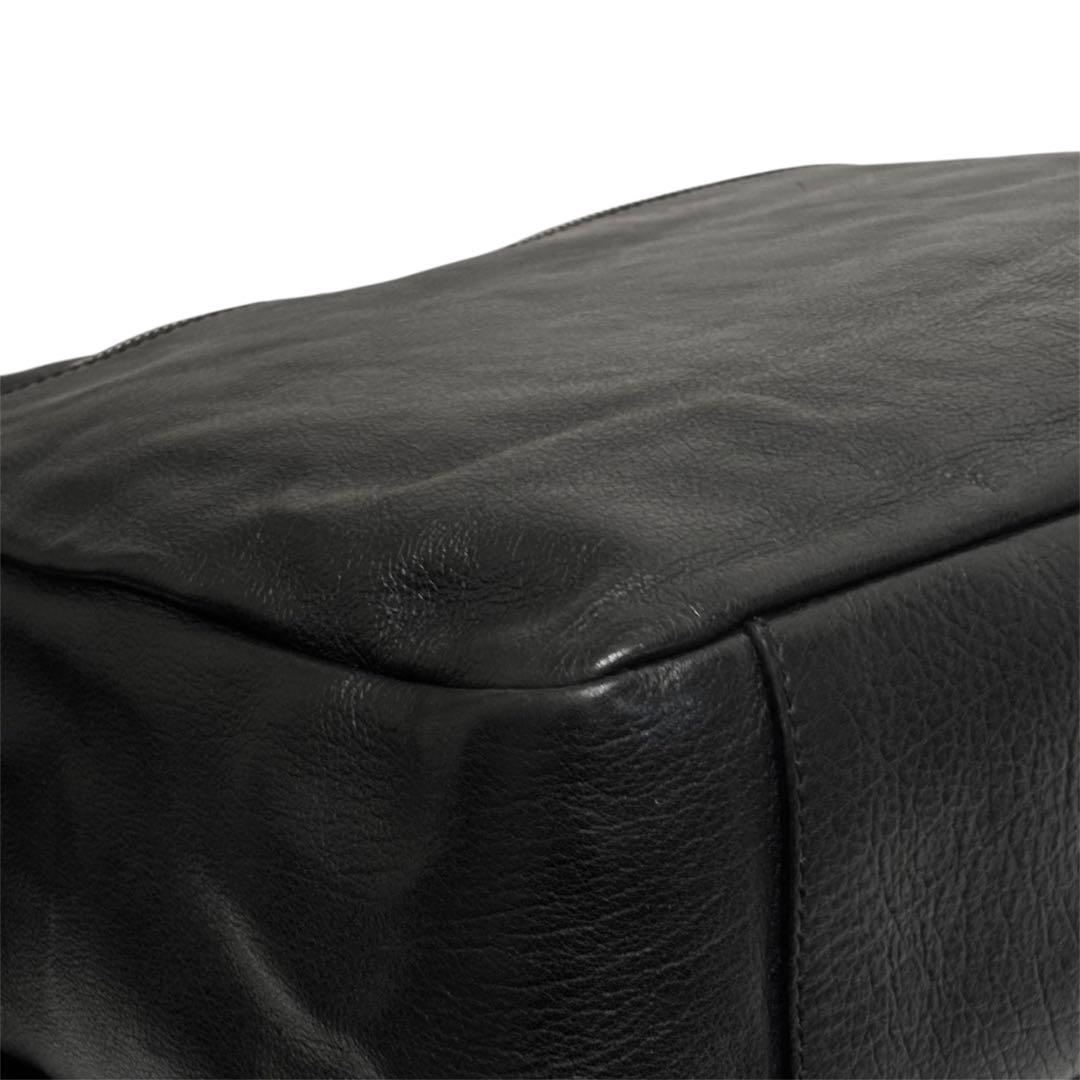 バッグ prada multi pocket leather shoulder bag