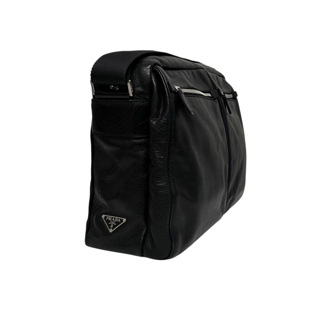 バッグ prada multi pocket leather shoulder bag