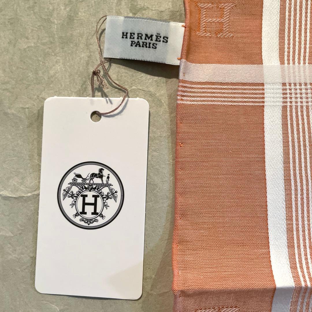 新品未使用 HERMES エルメス ハンカチ 綿100% ジャカード Hレリーフ