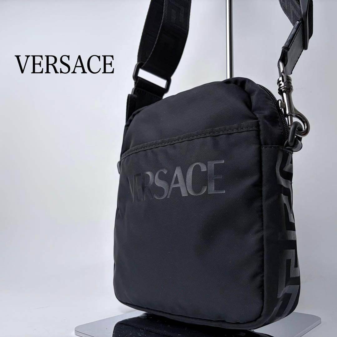 Konaヴェルサーチ　VERSACE　ショルダーバック　グレカ　ブラック