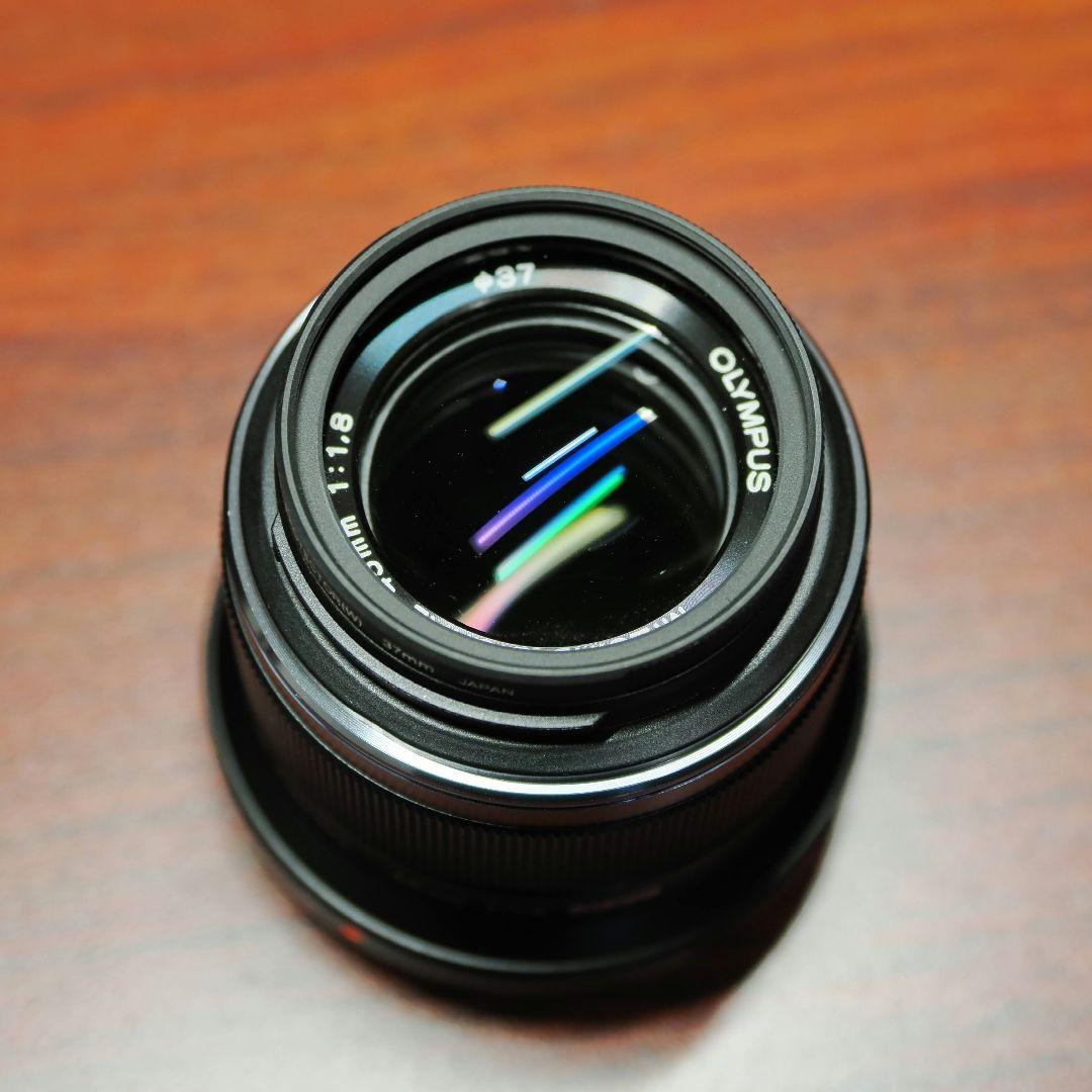 Olympus M.Zuiko 45mm f/1.8 レンズ