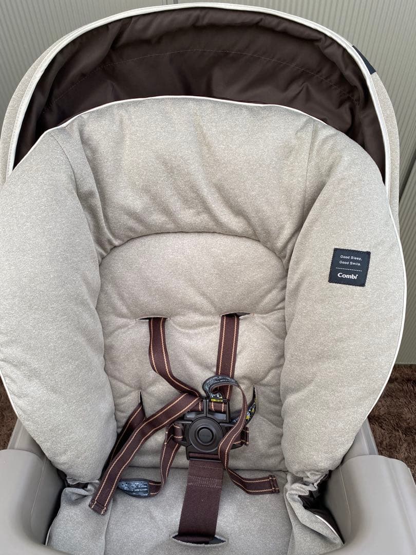 【美品】Combi コンビ ネムリラ BEDi Long スリープシェル EG