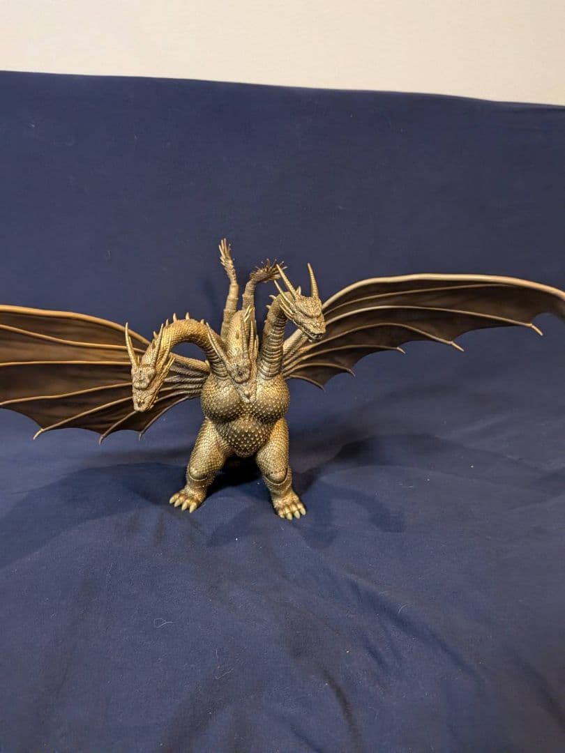 キングギドラフィギュアKING GHIDORAH (1991) ハイヤトイズ
