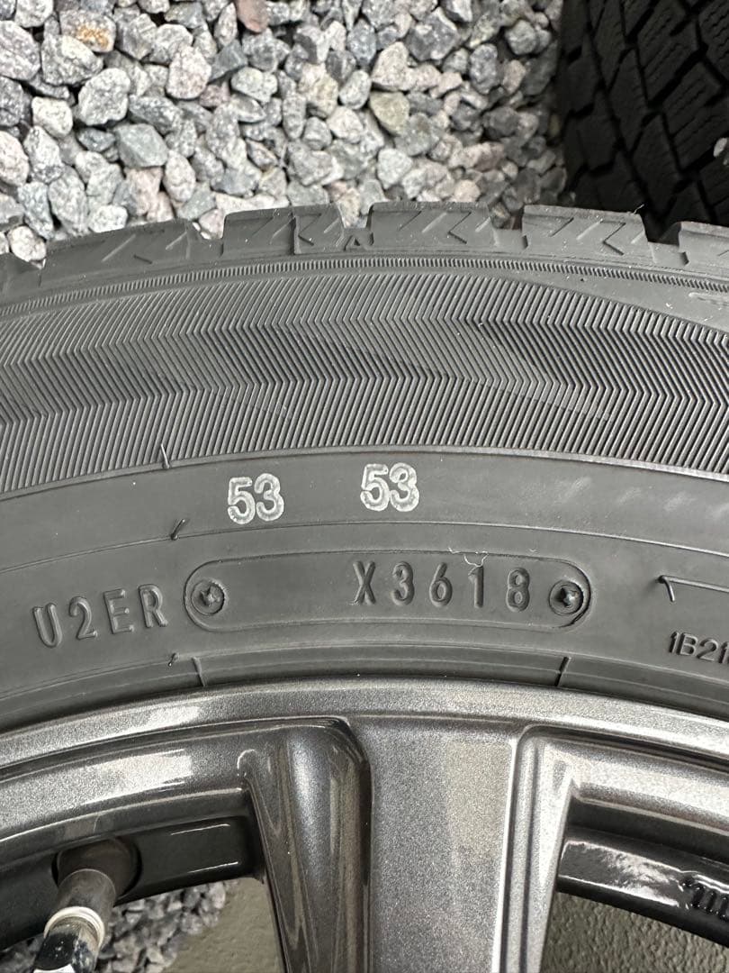 ダンロップ　スタッドレス　17インチ　4本セット