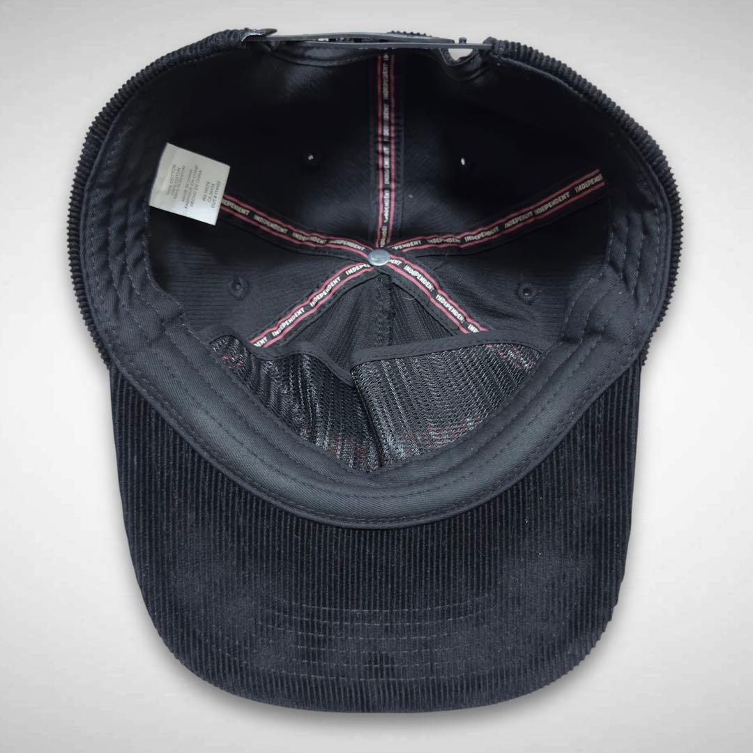 INDEPENDENTブラックコーデュロイキャップ刺繍ロゴスナップバックスケート