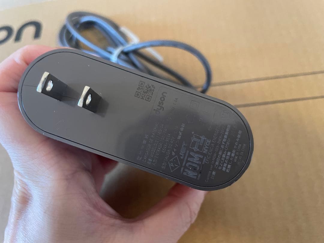 ダイソン V10 Fluffy SV12FFLF ジャンク　新品パーツも多数！