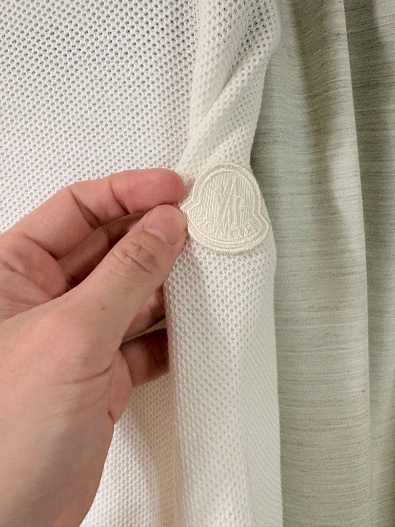 美品　モンクレール　フリル　カーディガン　ワッペン付き　 ホワイト