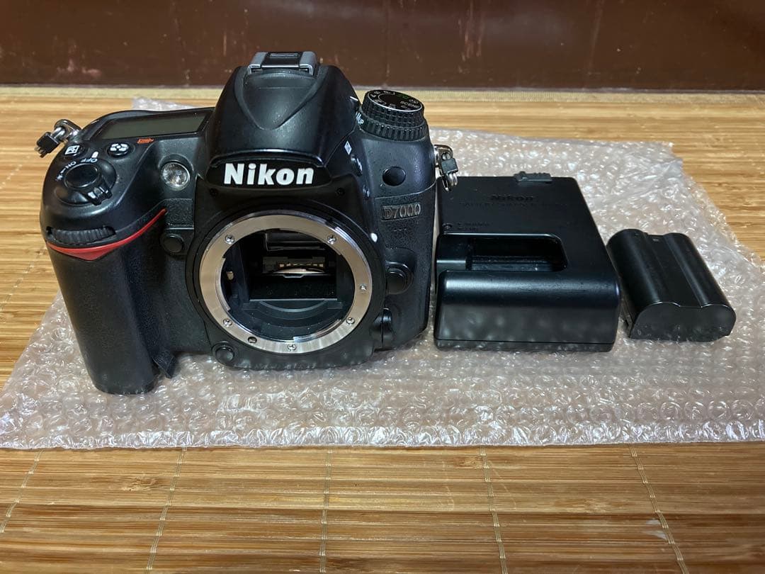 Nikon D7000 ジャンク　デジタル一眼レフカメラ ボディ